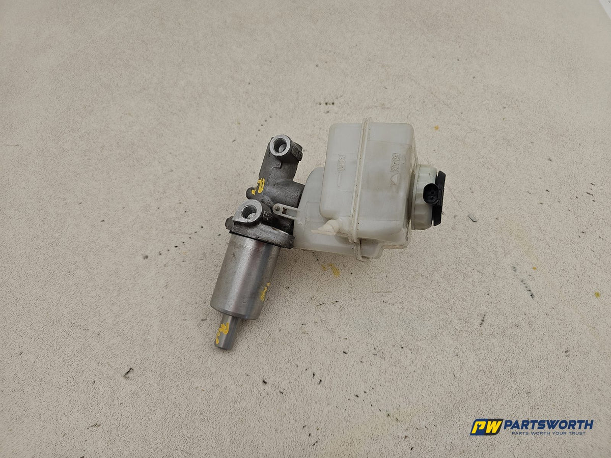Brake Master Cylinder Assembly 1