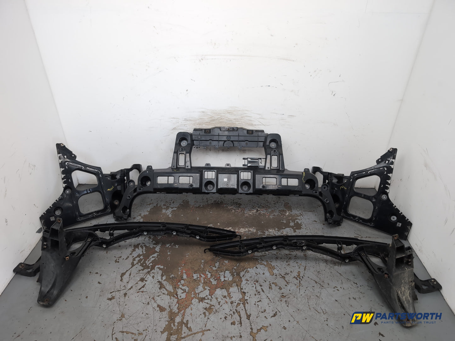 Bumper Rear Bracket LH 1