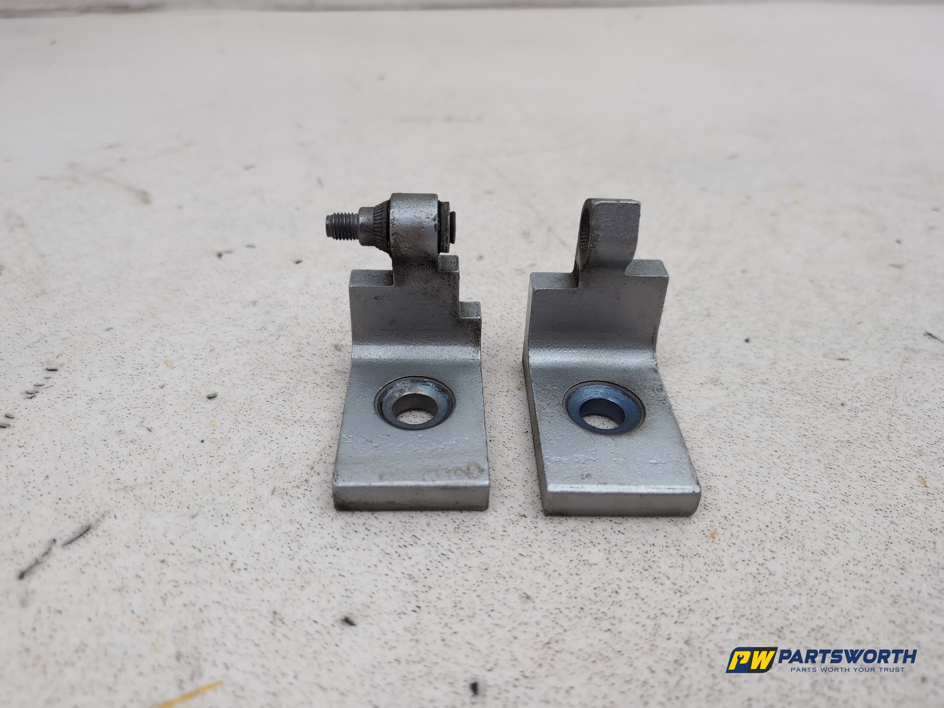 LH Front Door Hinge Pair  1