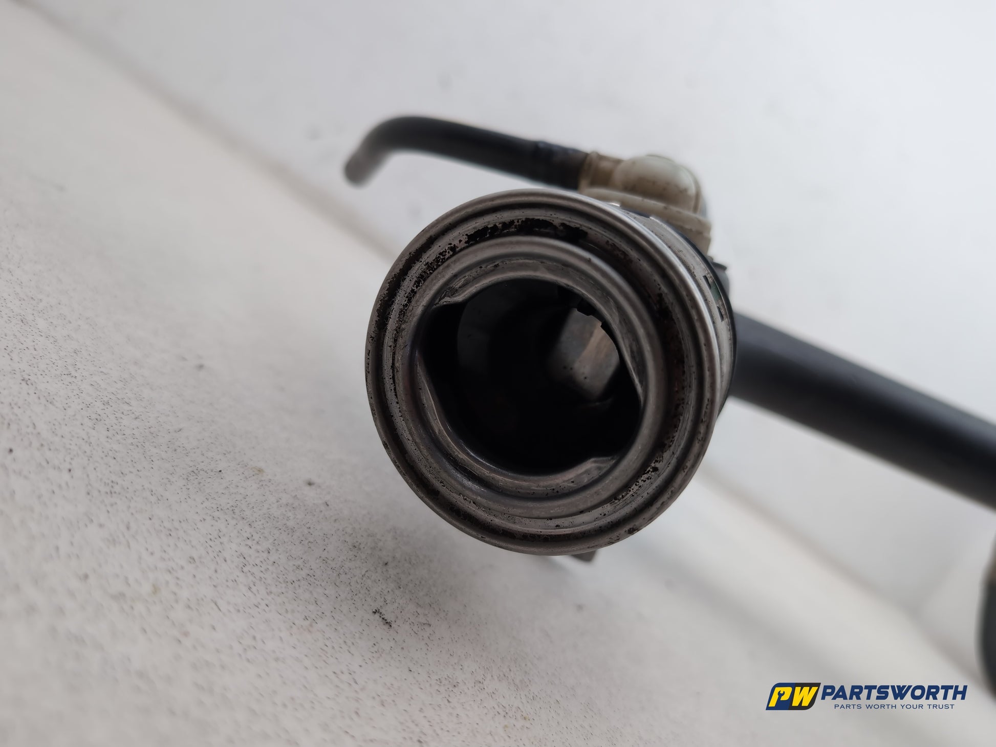 Fuel filler neck 4