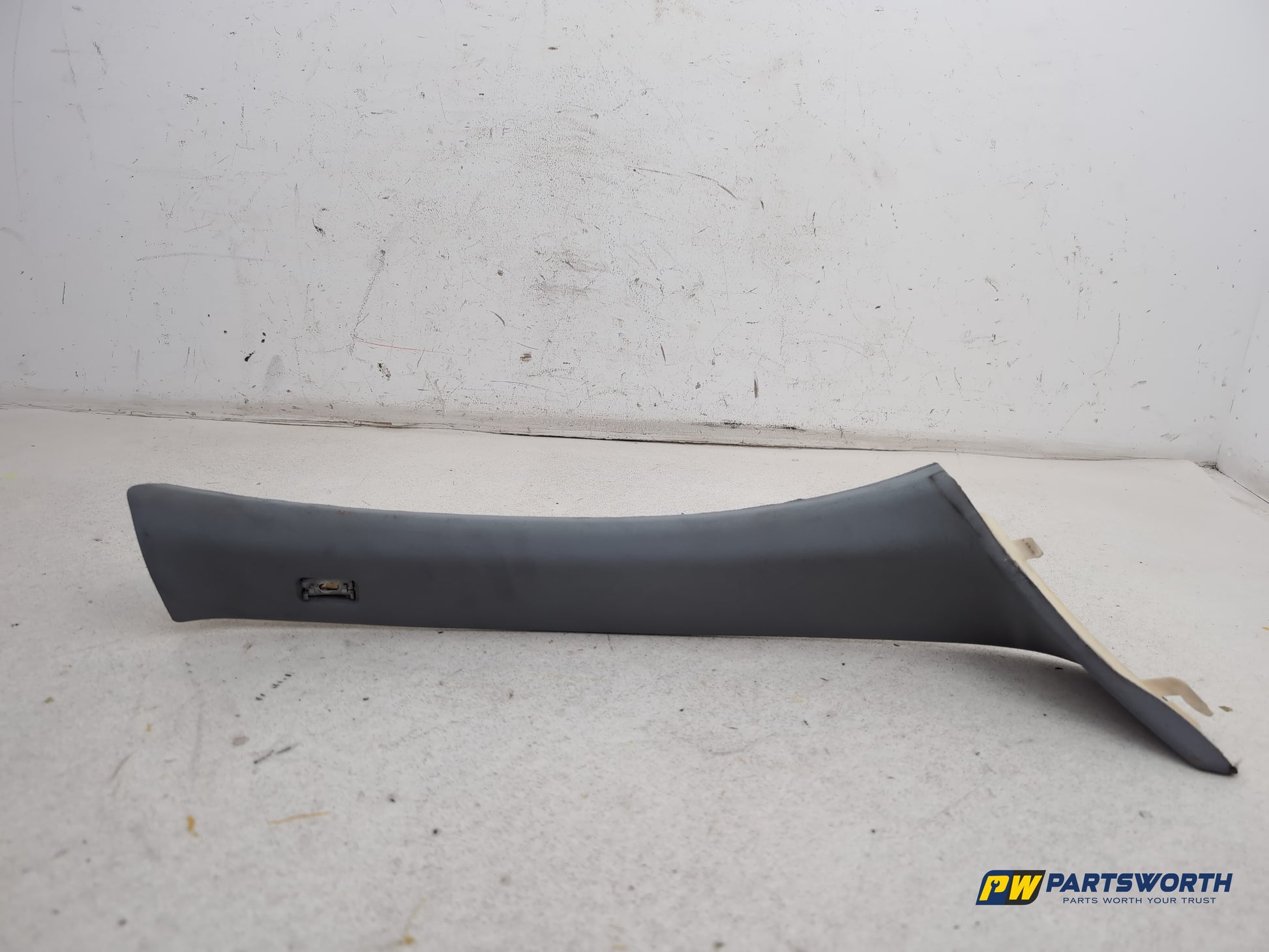RH A Pillar Trim  1