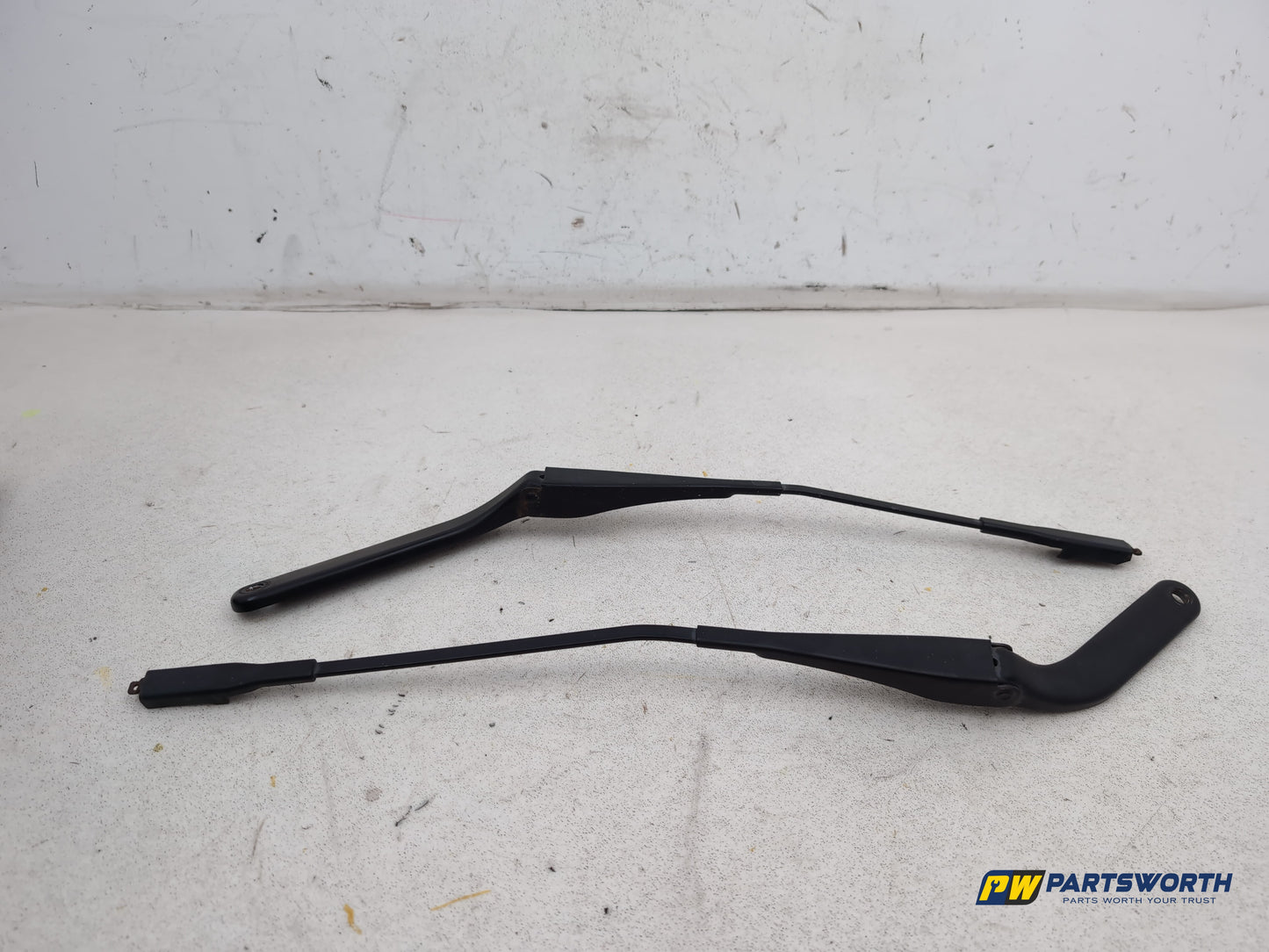 Wiper Front Arm 1