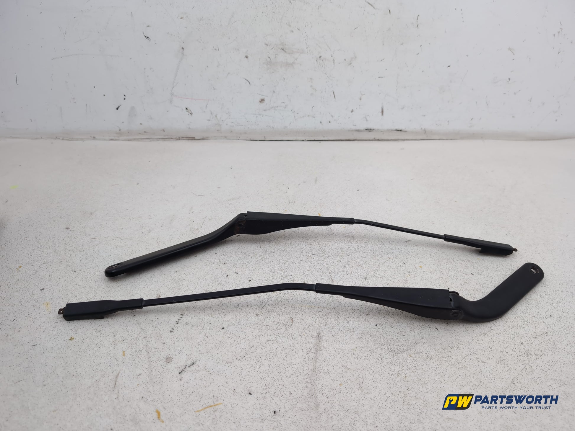 Wiper Front Arm 1