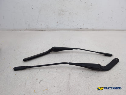 Wiper Front Arm 1