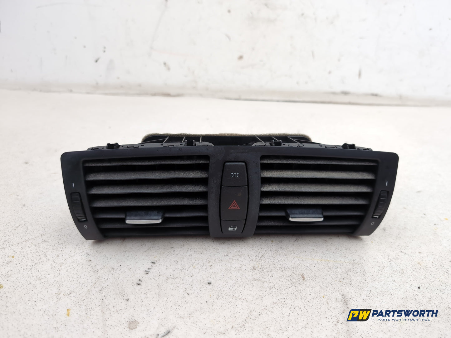 Dashboard Trim With Air Vent  1