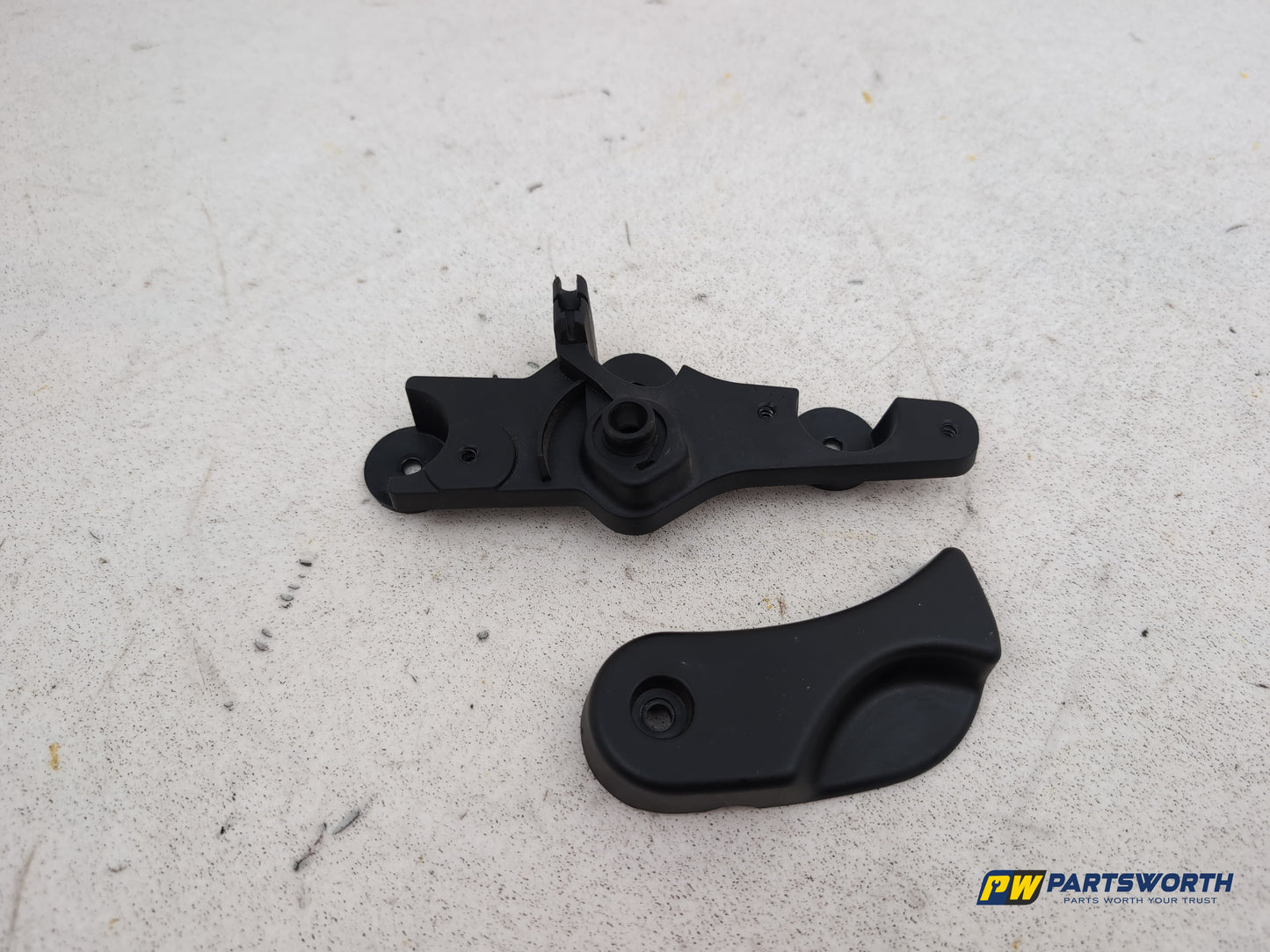 Bonnet Release Handle 1