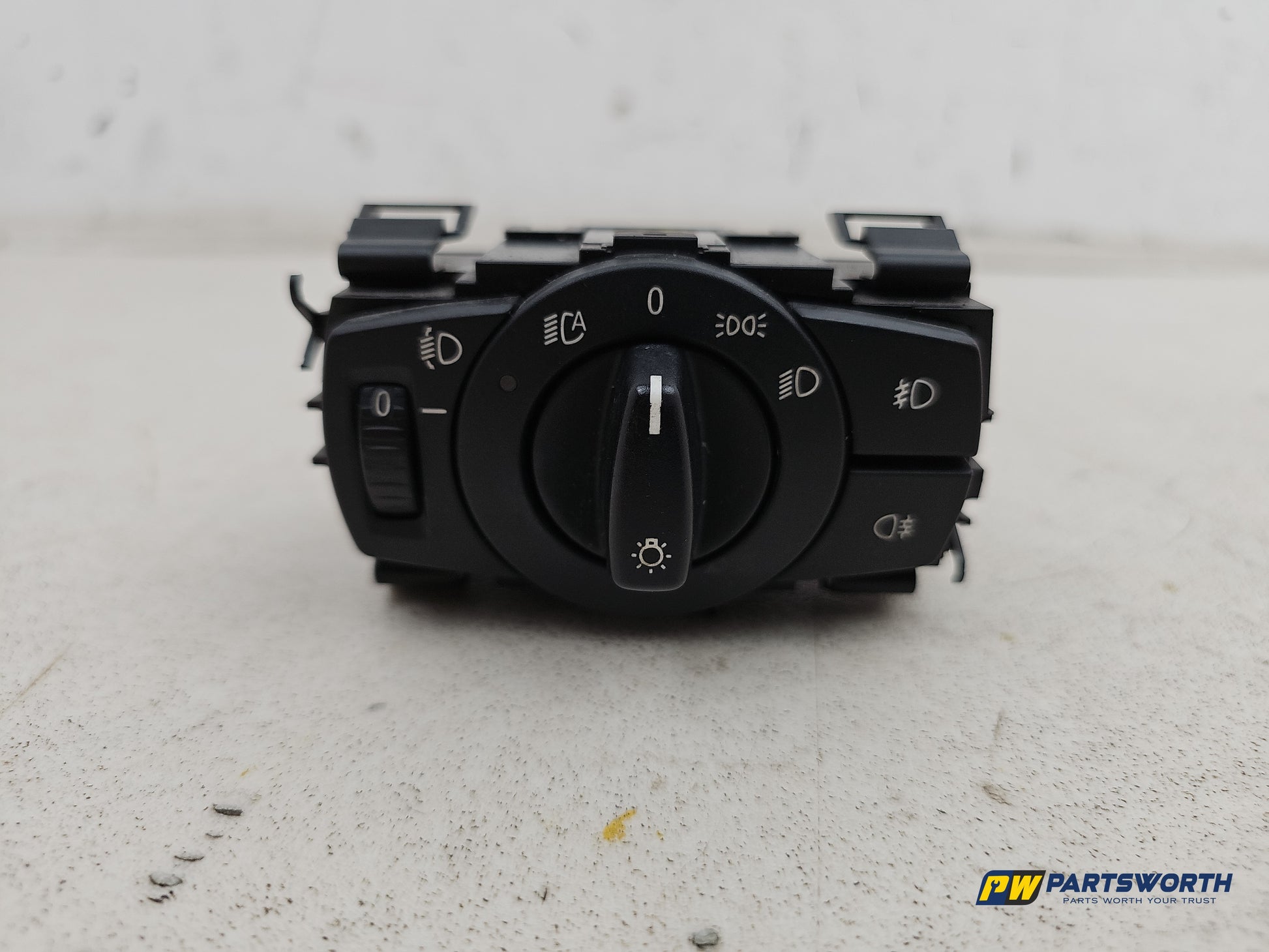 Switch Headlamp 1