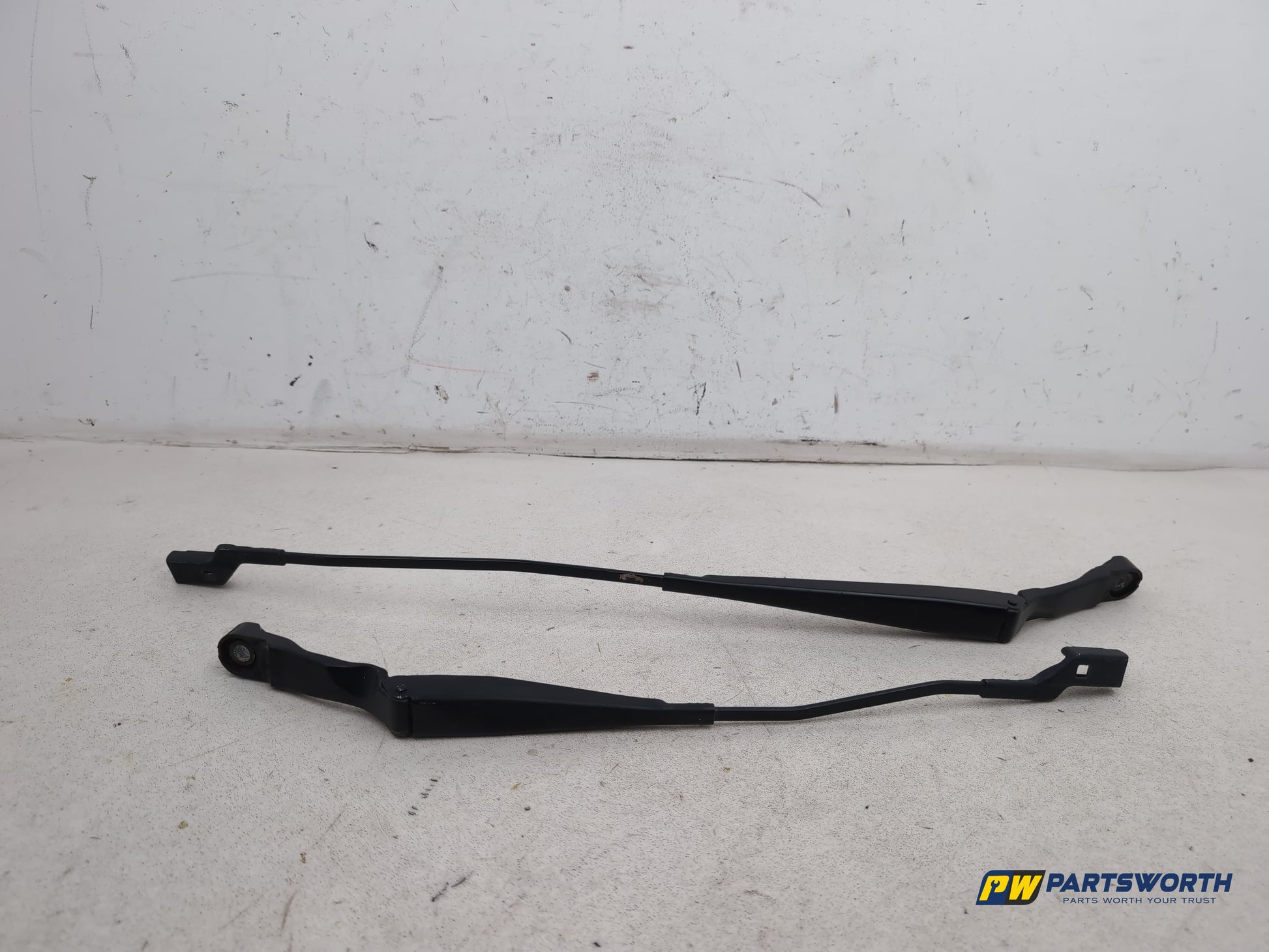 Wiper Front Arm 1