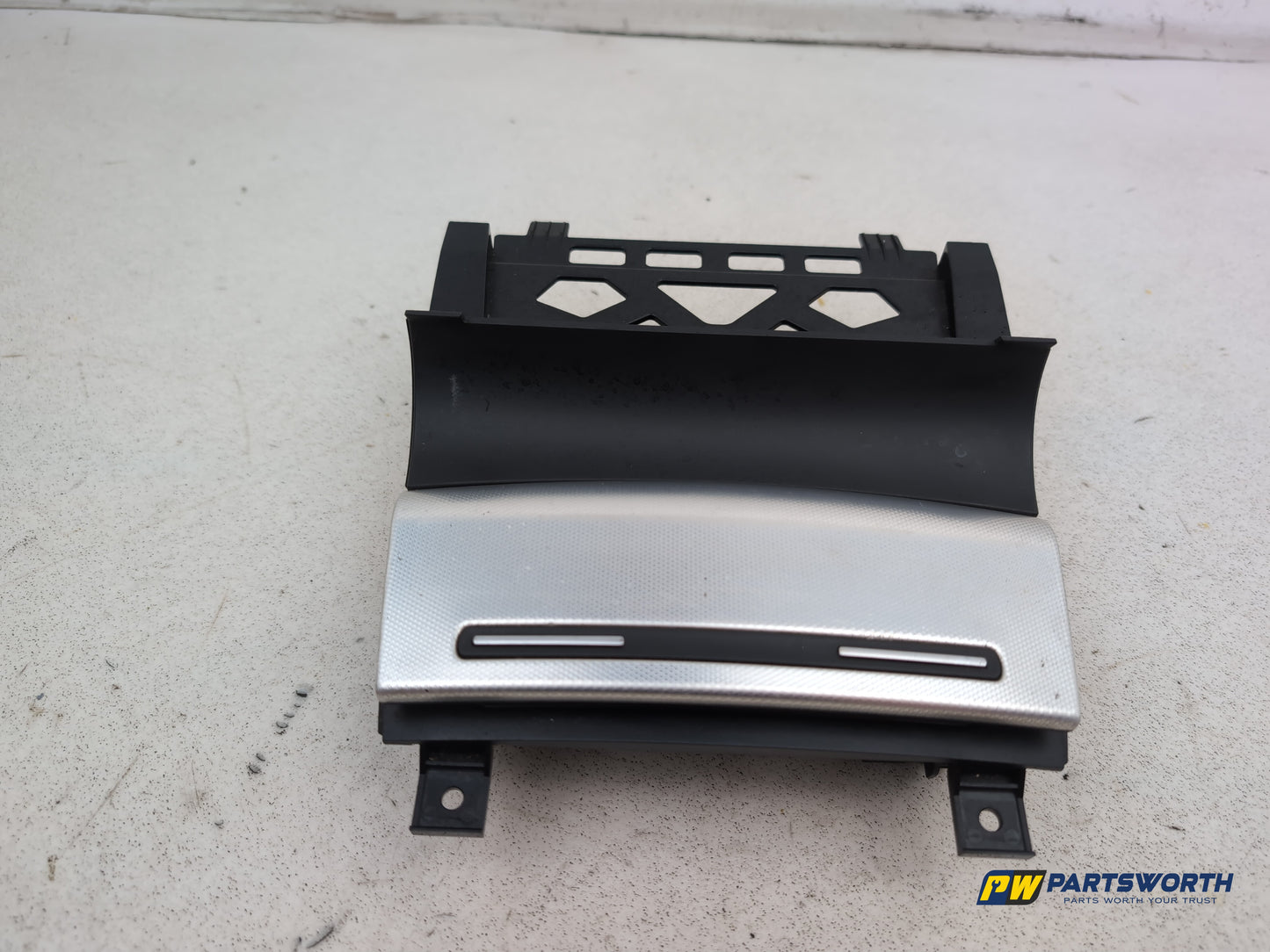 Ashtray Centre Console 1