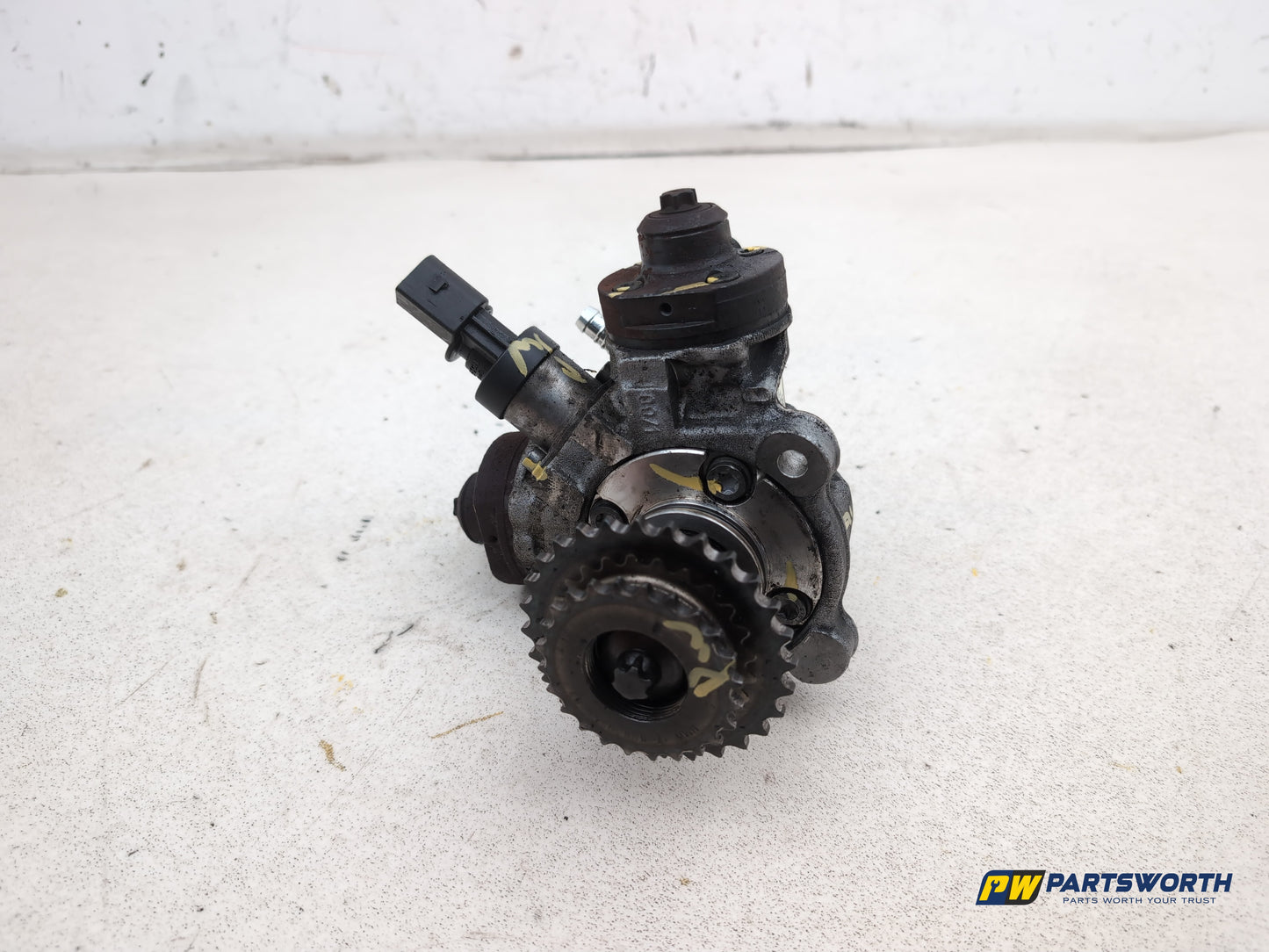 High pressure fuel pump 1