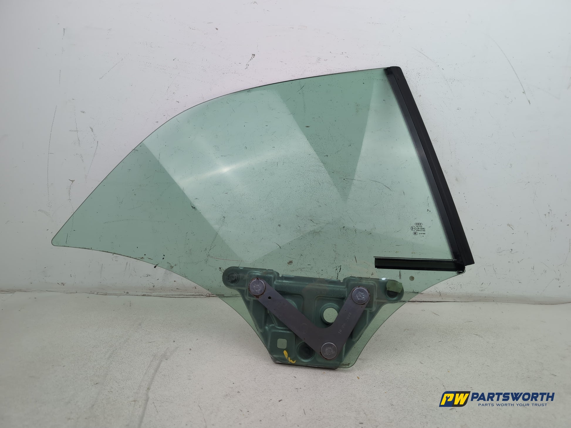 Door Glass Quarter Light Rear RH 1