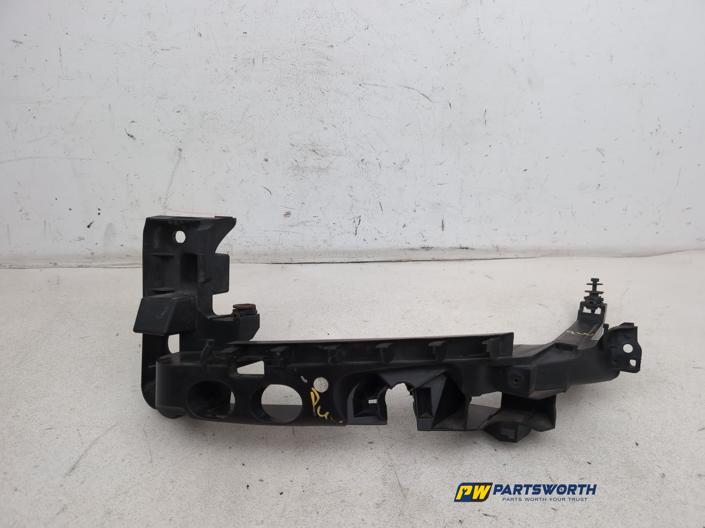 Headlamp Panel Support Bracket LH 1
