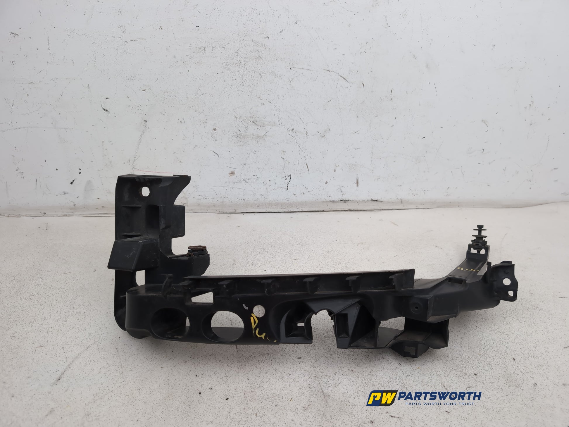 Headlamp Panel Support Bracket LH 1