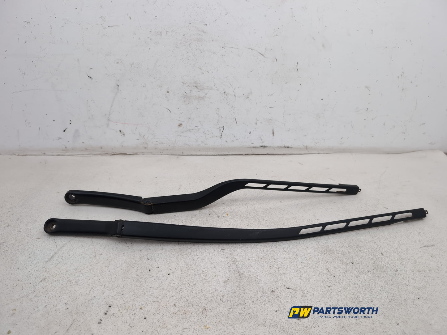 Wiper Front Arm 1