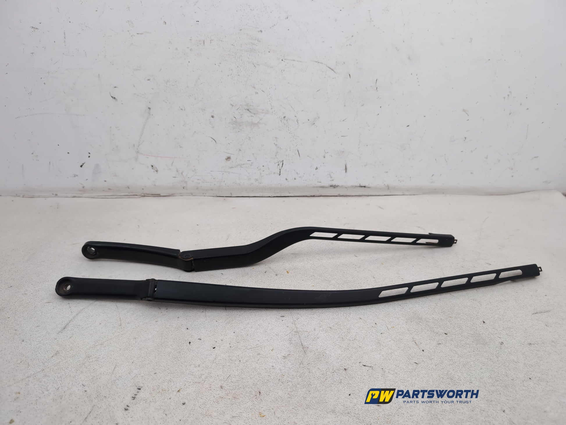 Wiper Front Arm 1