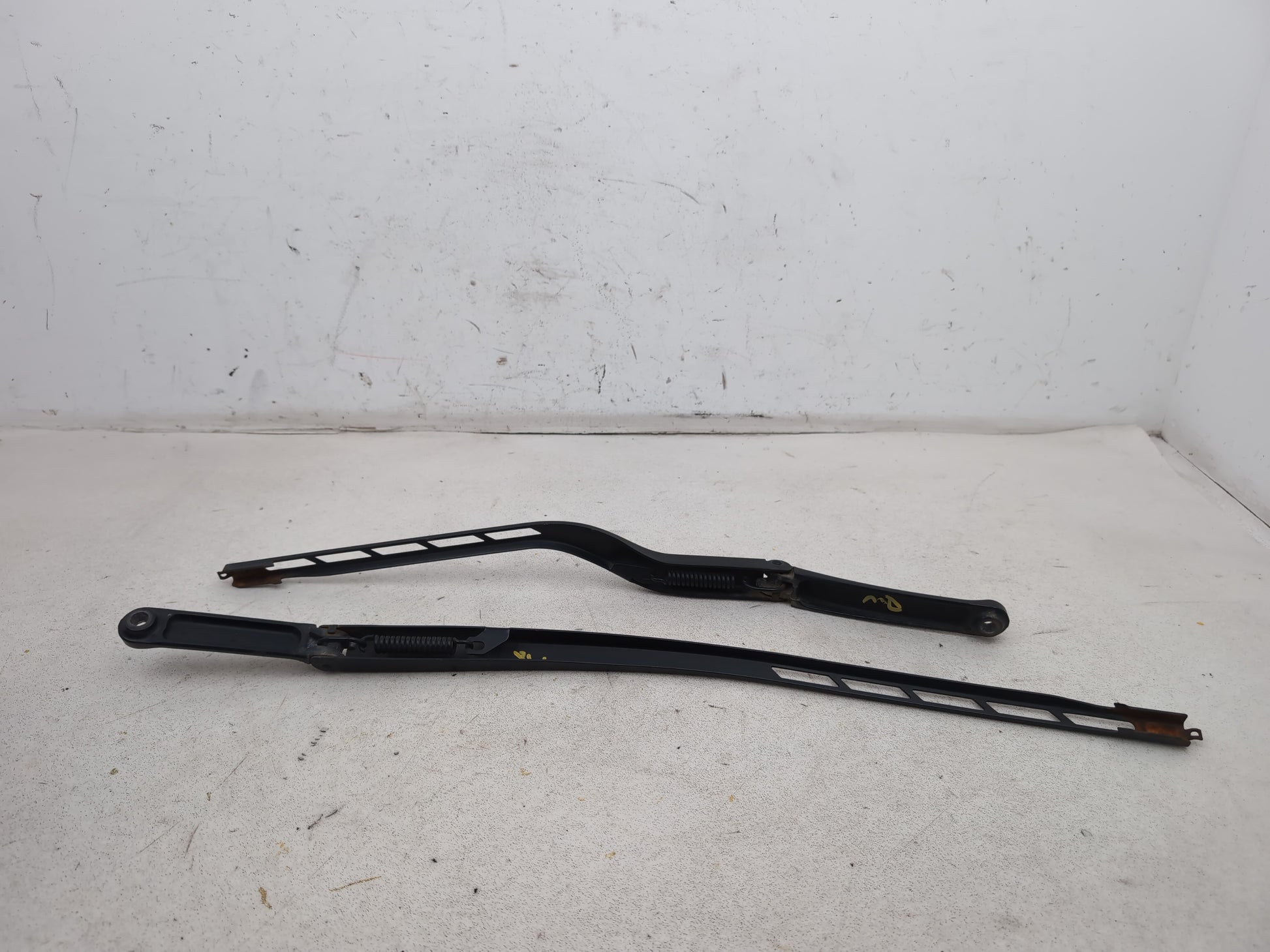 Wiper Front Arm 5