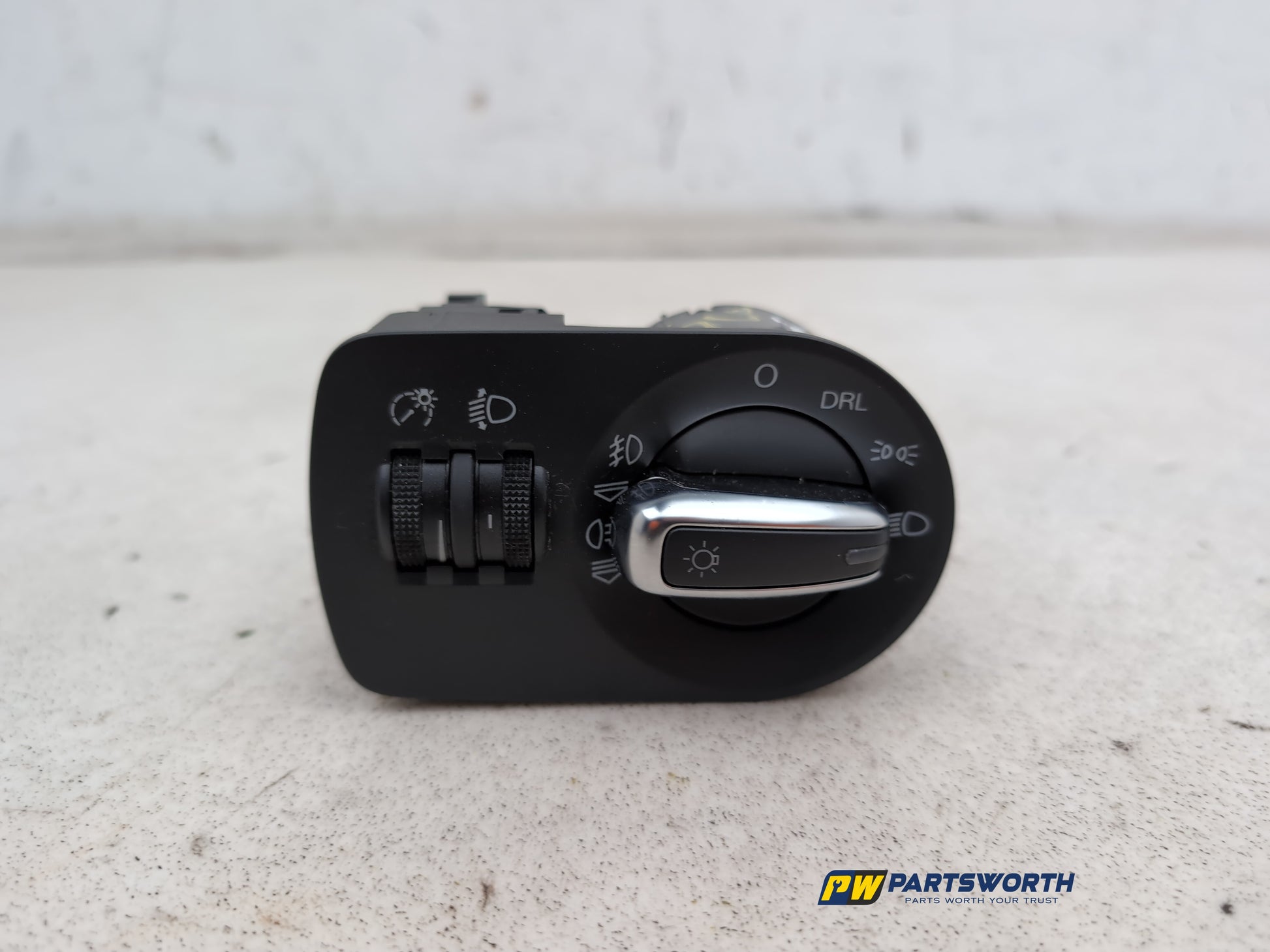 Switch Headlamp 1