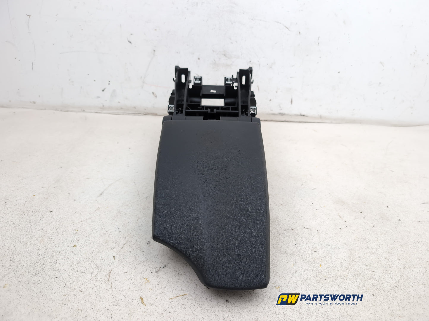 Centre Console Armrest 1