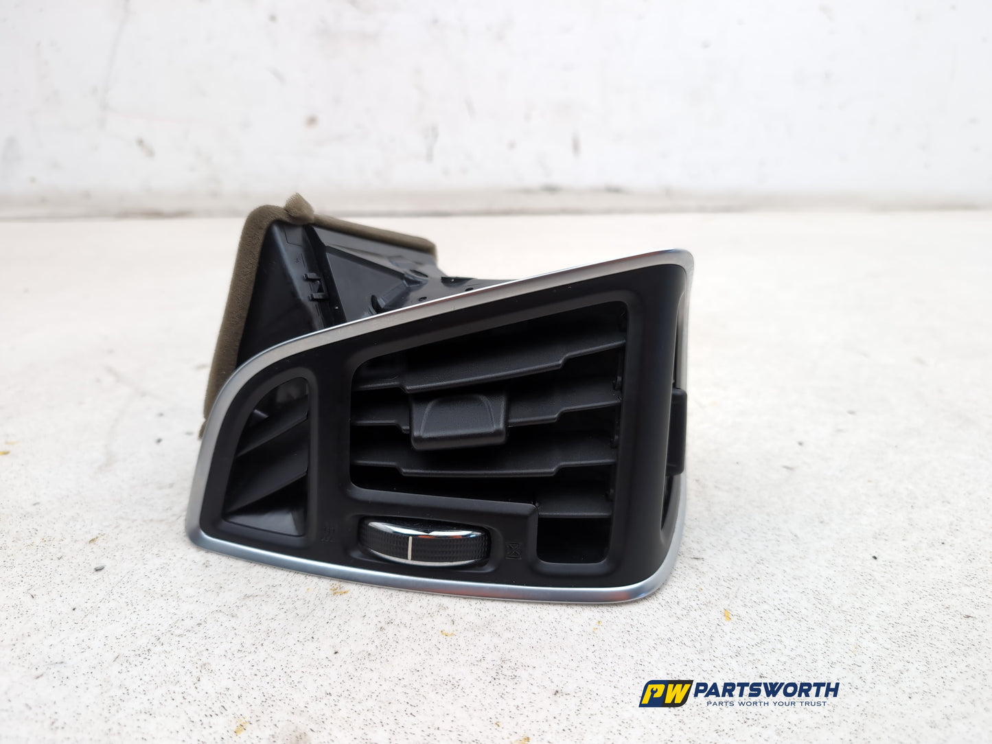 Dashboard Trim With Air Vent  1