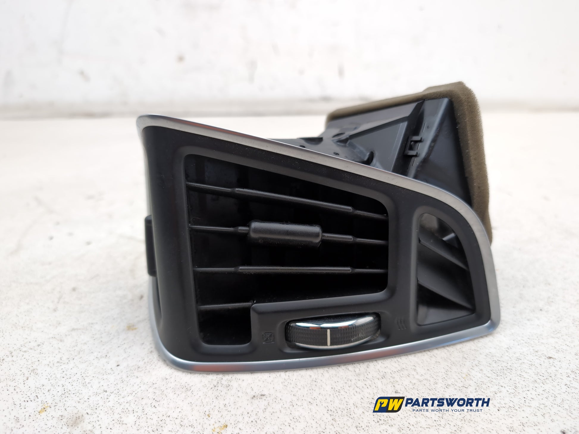 Dashboard Trim With Air Vent  8
