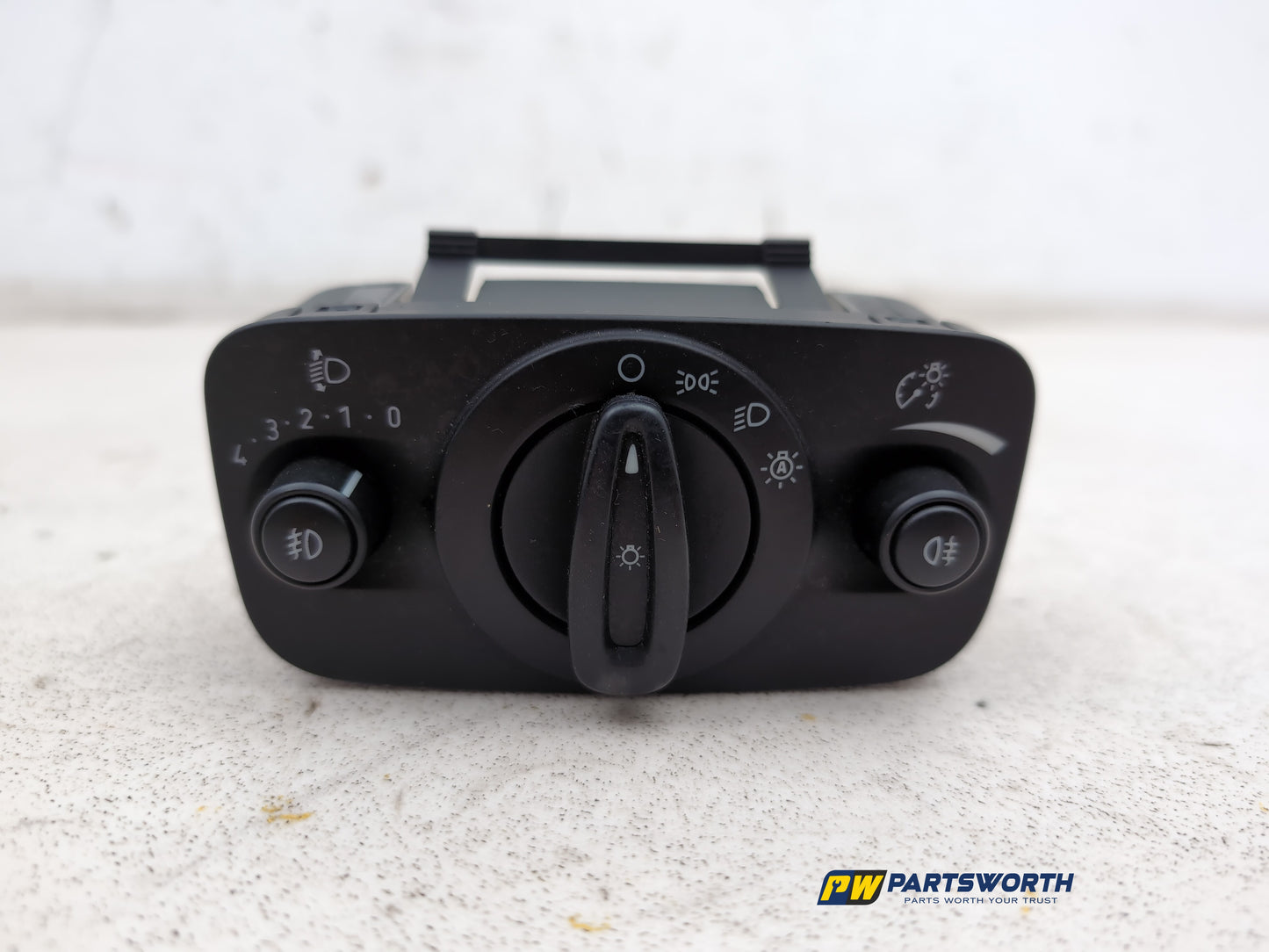 Switch Headlamp 1