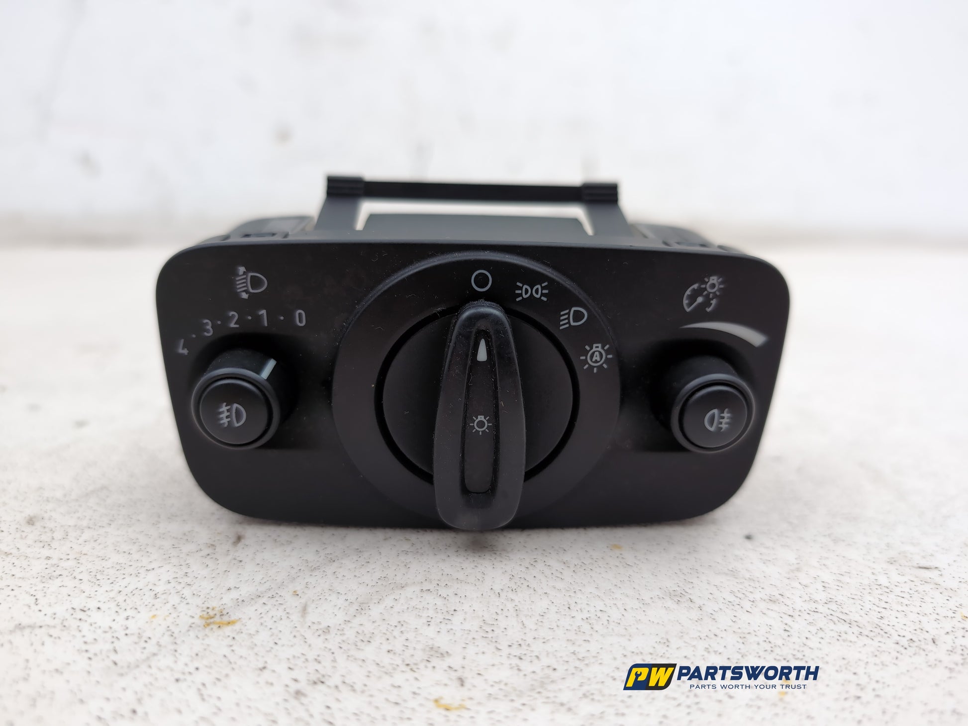 Switch Headlamp 1