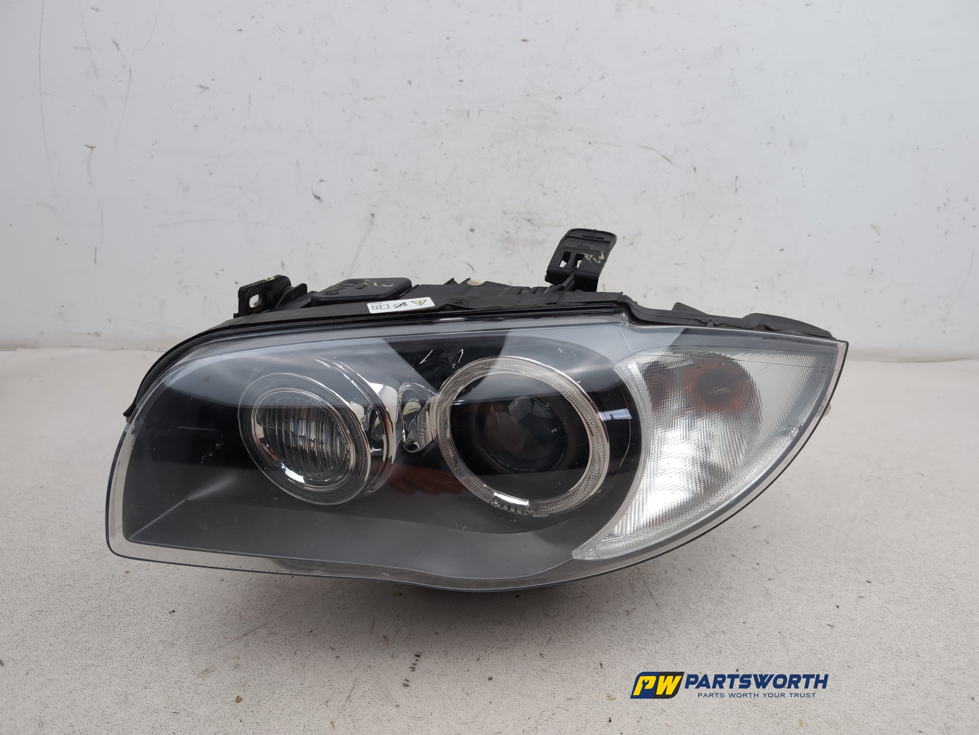 Headlamp LH 1