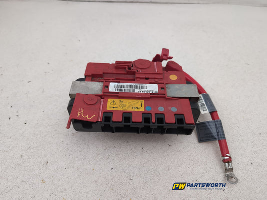 Positive Pole Battery Power Boot Distribution Fuse Box 1