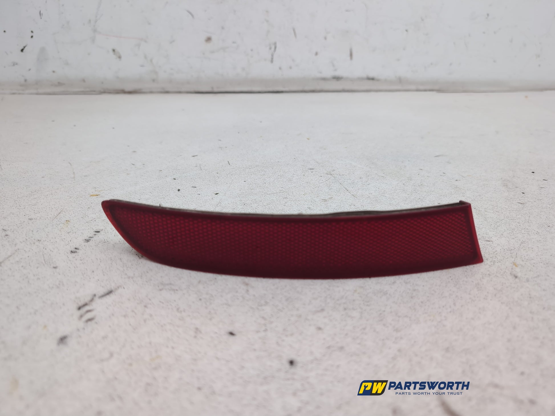 Reflector Rear LH 1