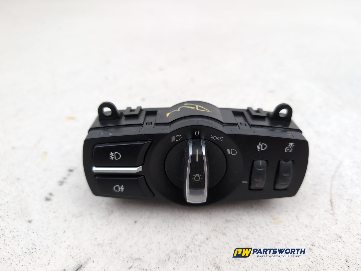 Switch Headlamp 1