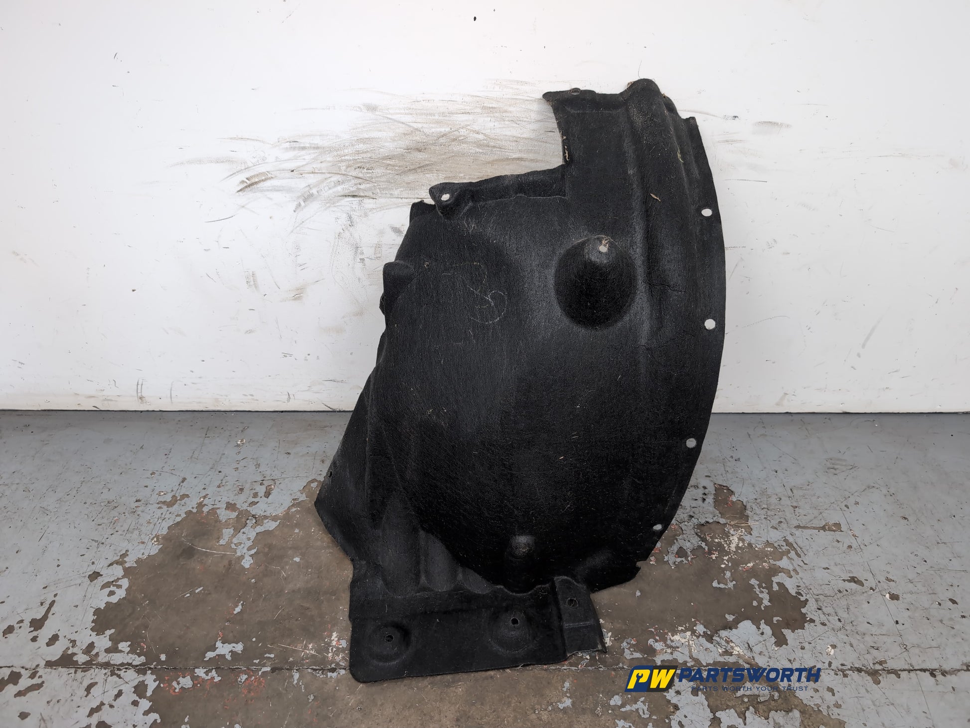 Moulding Wheel Arch Front LH 1