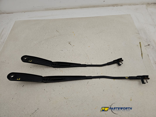 Wiper Front Arm 1
