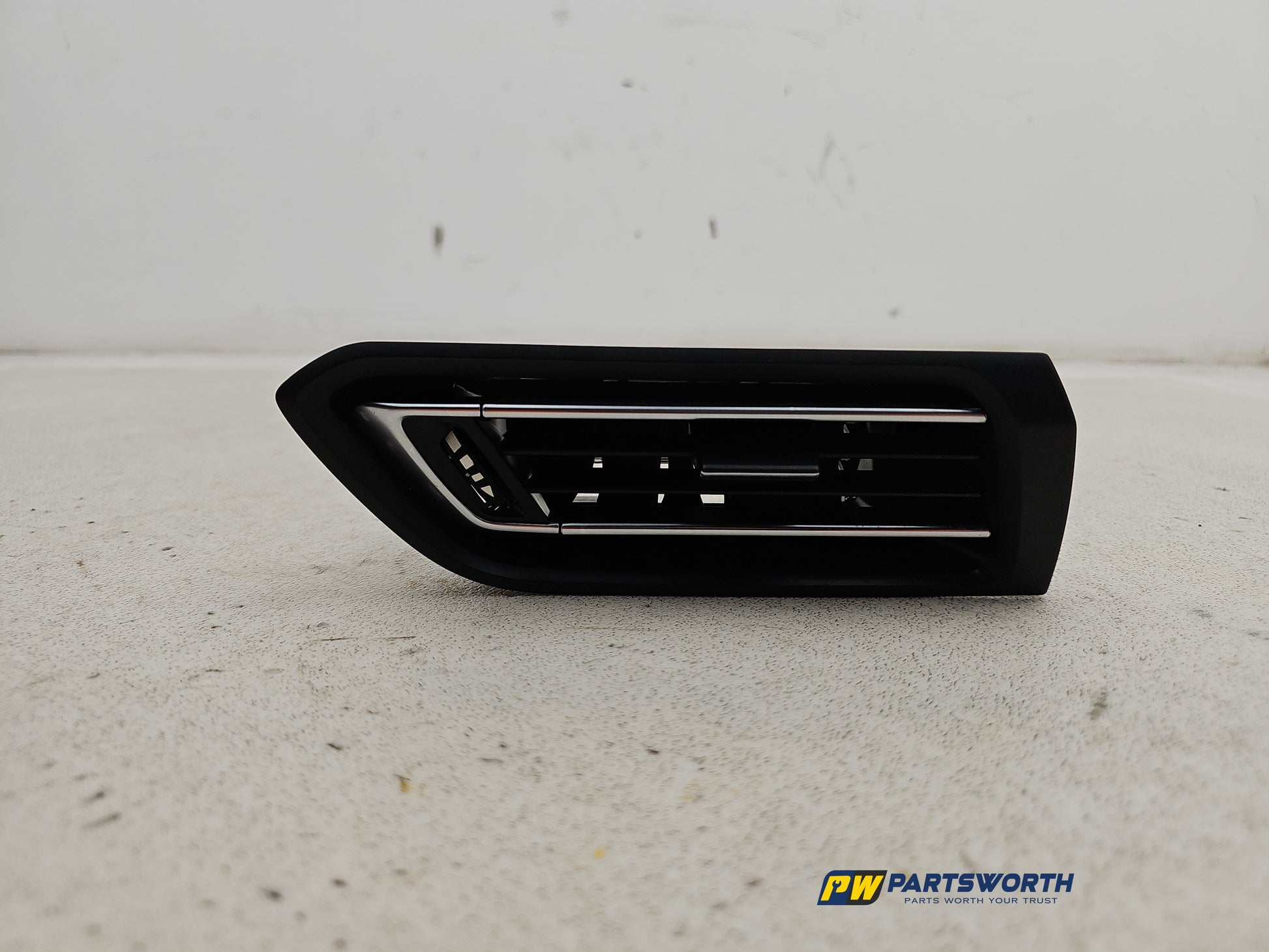 Dashboard Trim With Air Vent  1