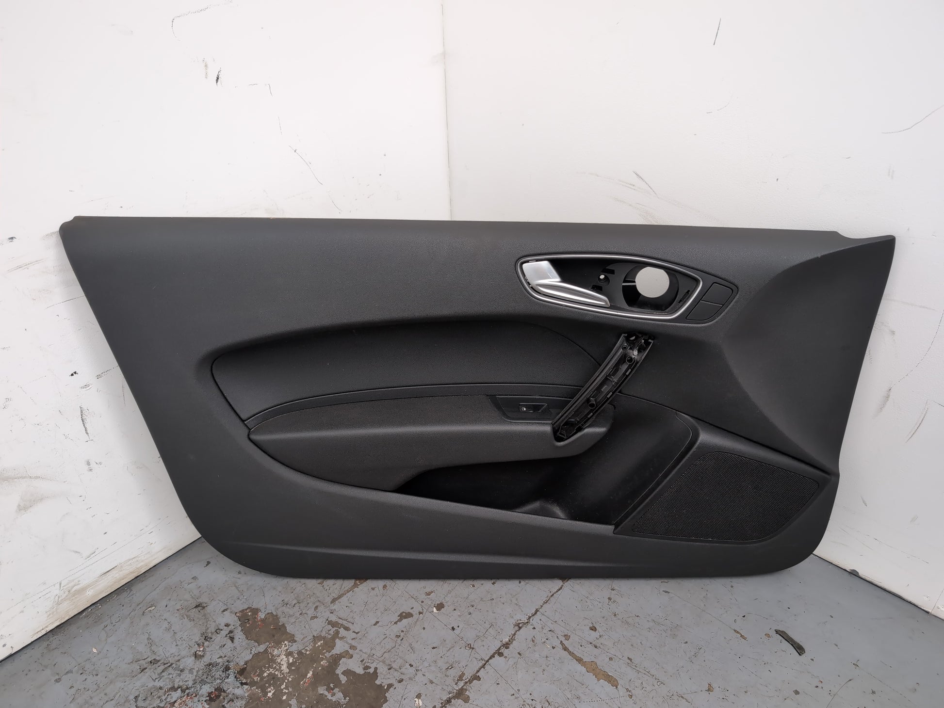 Front Left Door Card 1