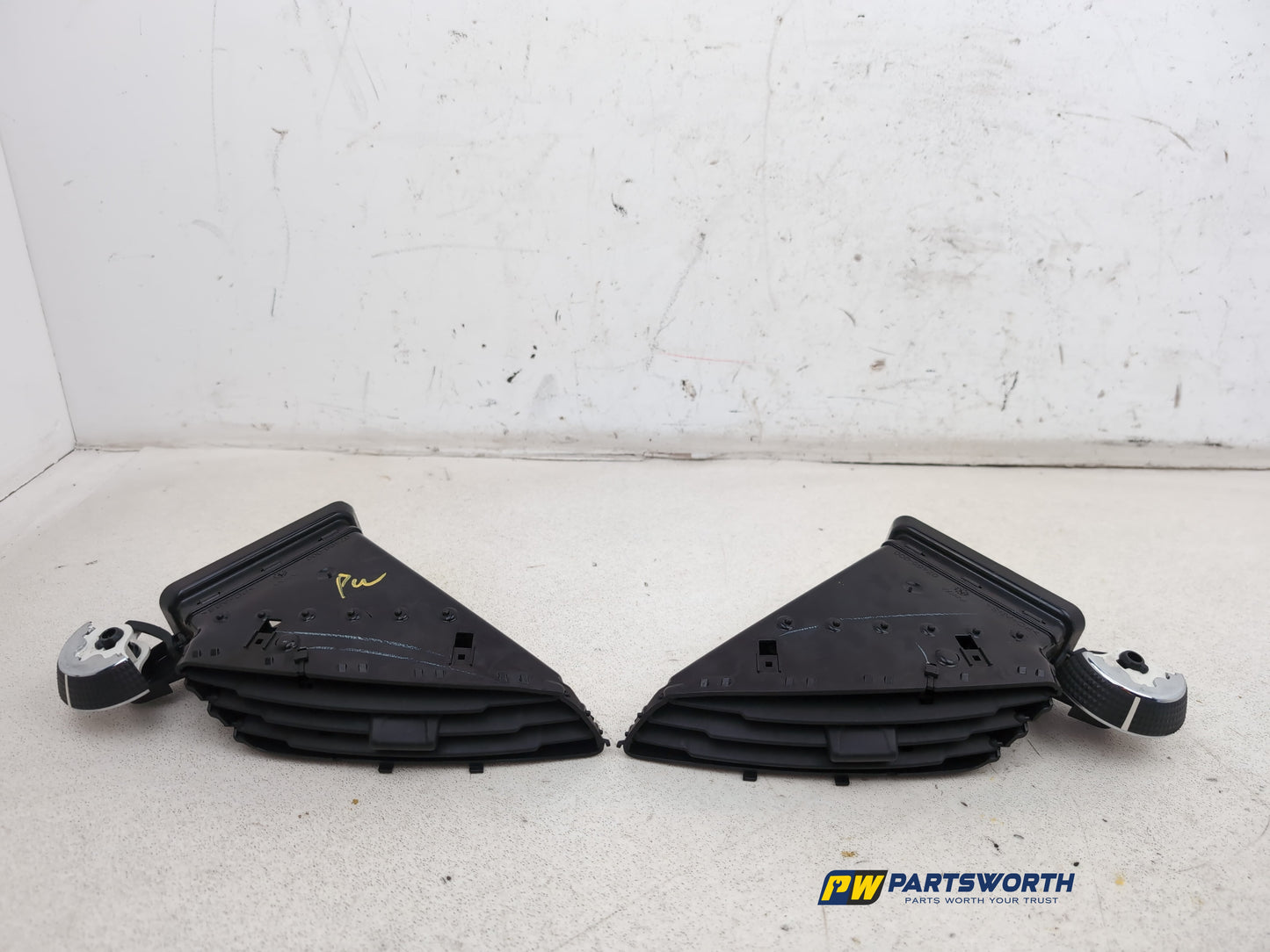 Dashboard Trim With Air Vent  1