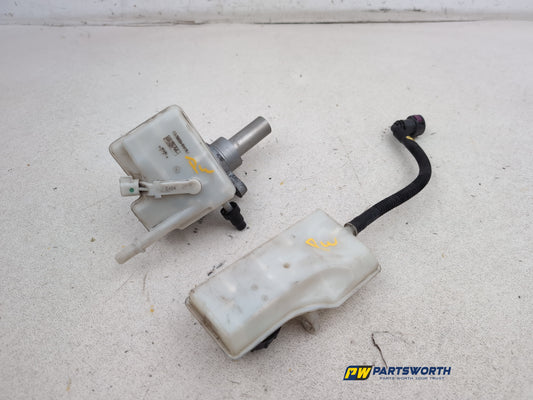 Brake Master Cylinder Assembly 1