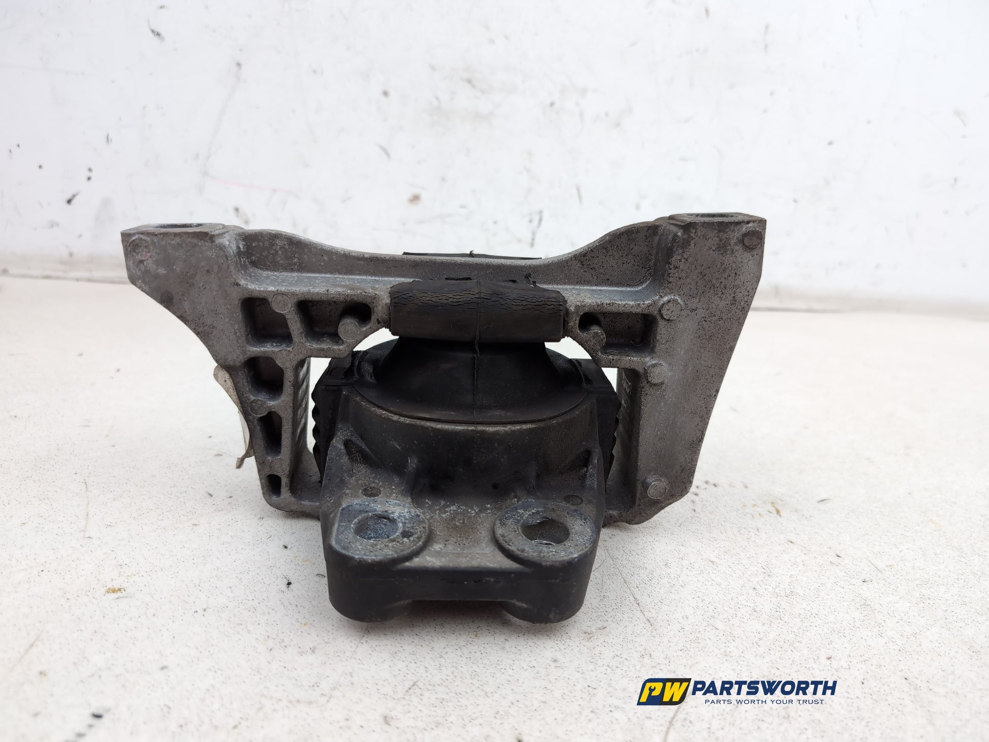 Engine Mounting Bracket 1