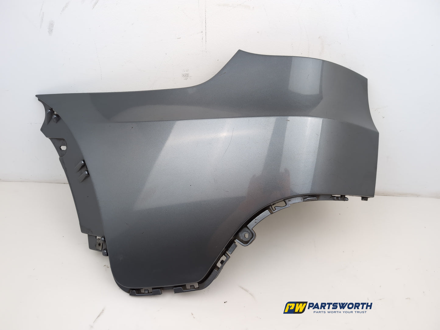 Moulding Quarter Panel LH 1