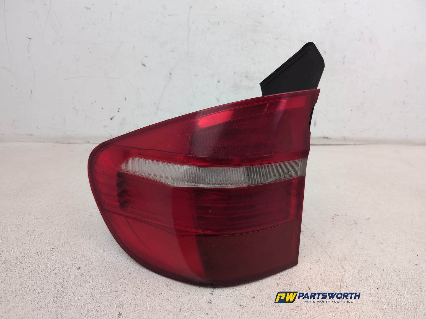 Lamp Assembly Rear LH 1