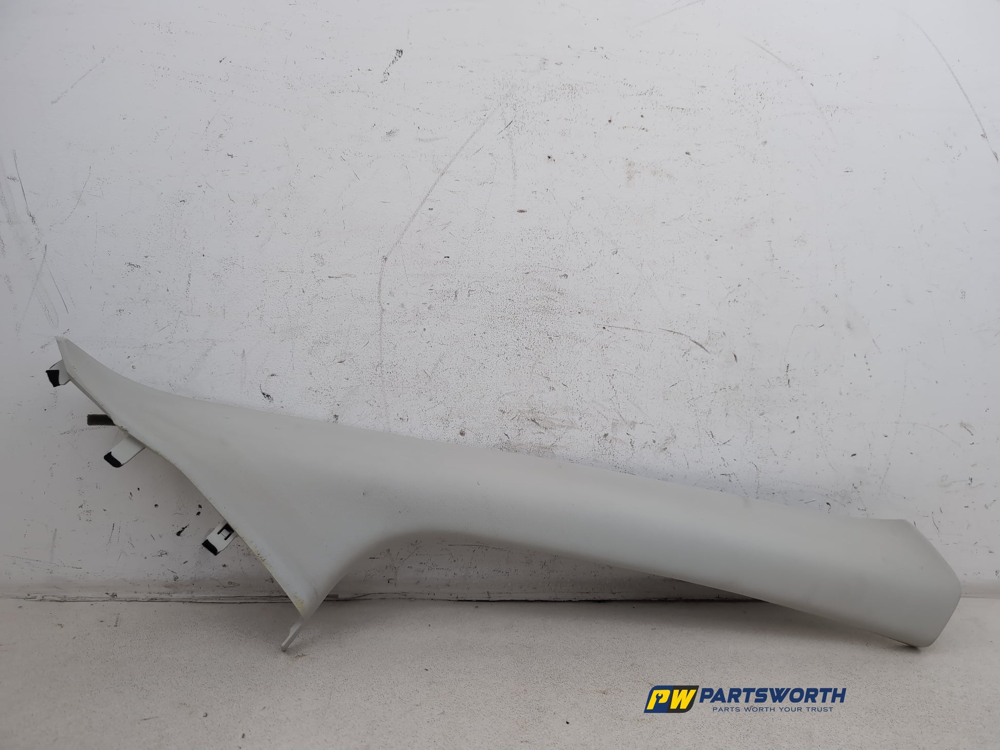 RH A Pillar Trim  1