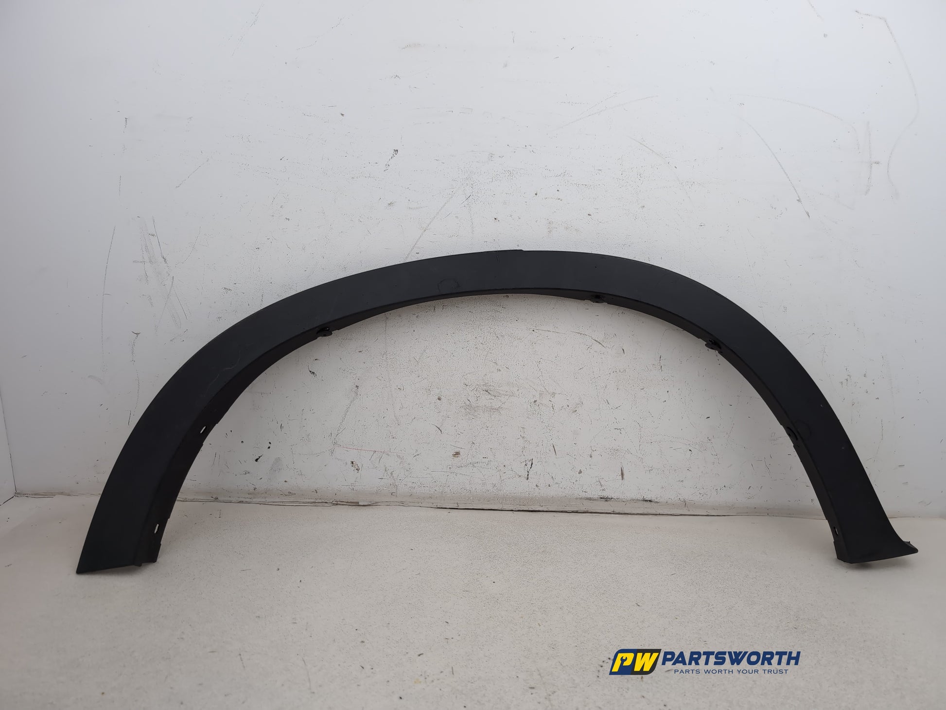 Moulding Wheel Arch Rear RH 1