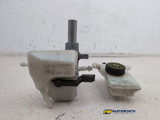 Brake Master Cylinder Assembly 1