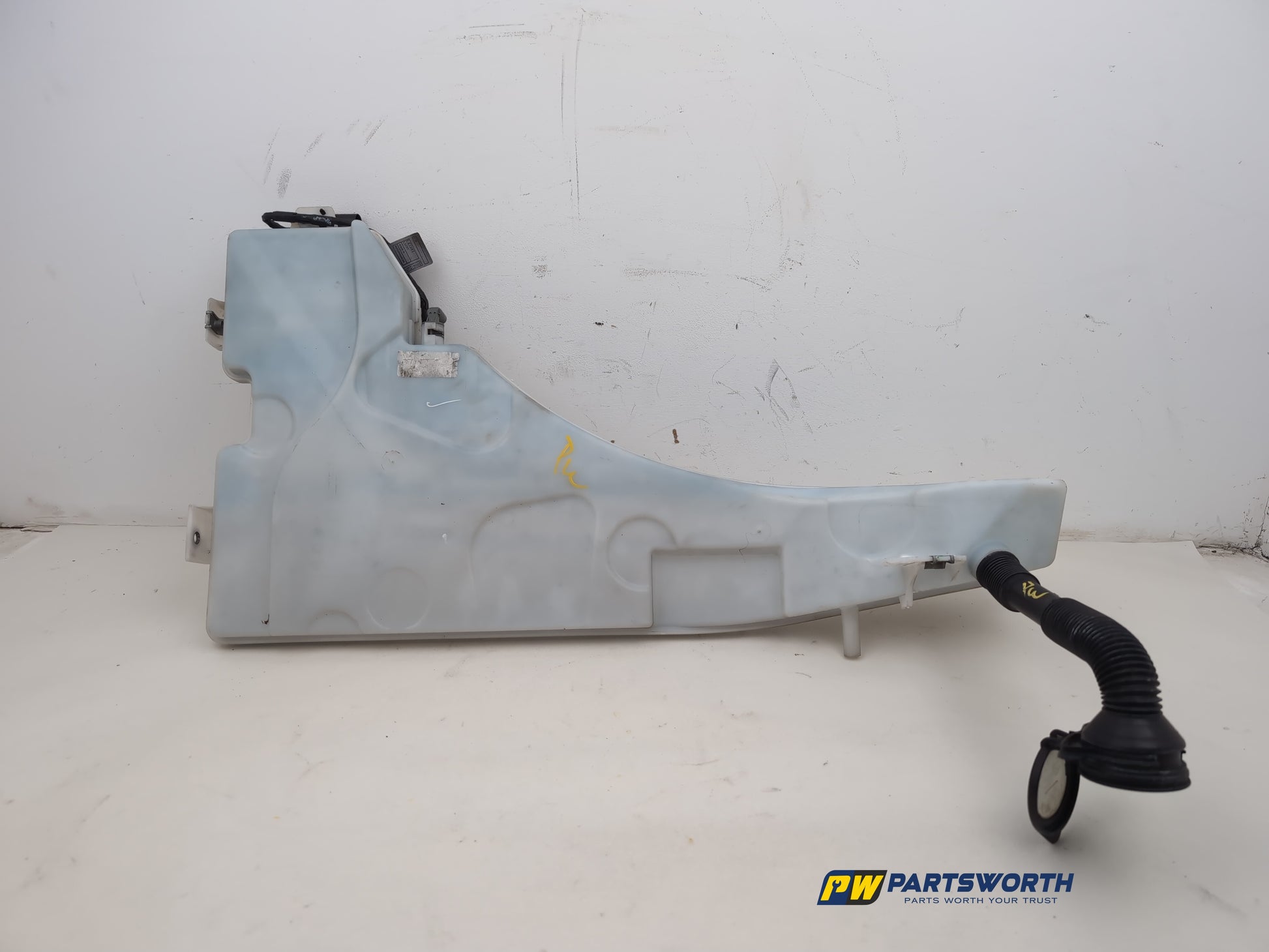 Washer Bottle Windscreen 1