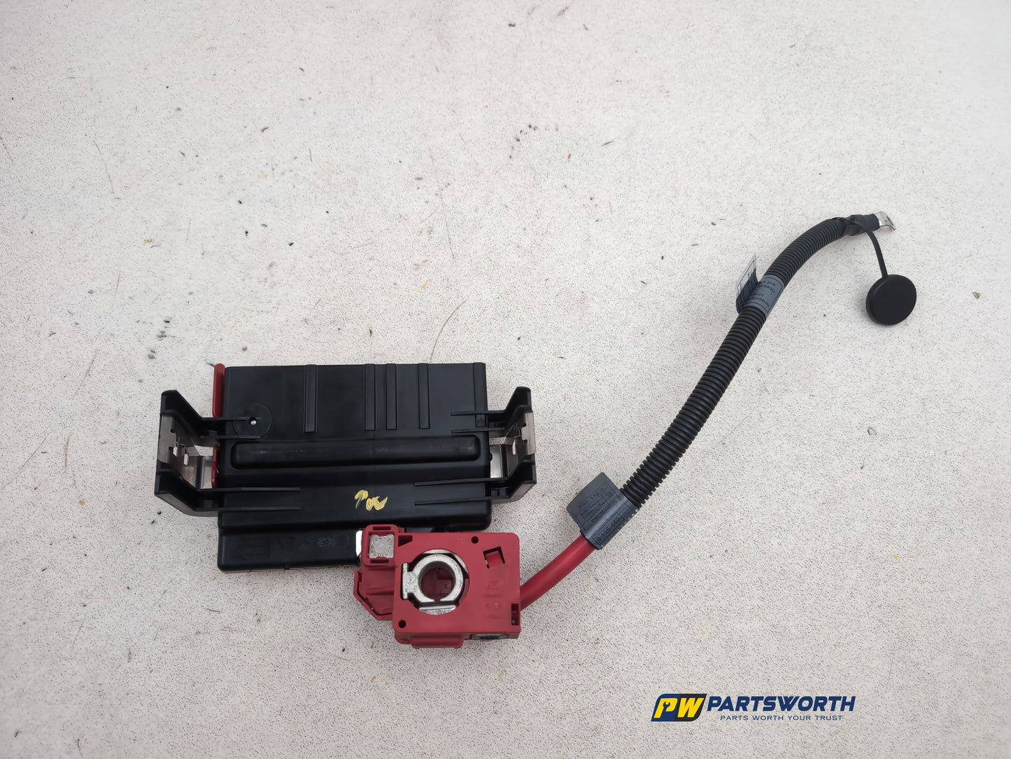 Positive Pole Battery Power Boot Distribution Fuse Box 4