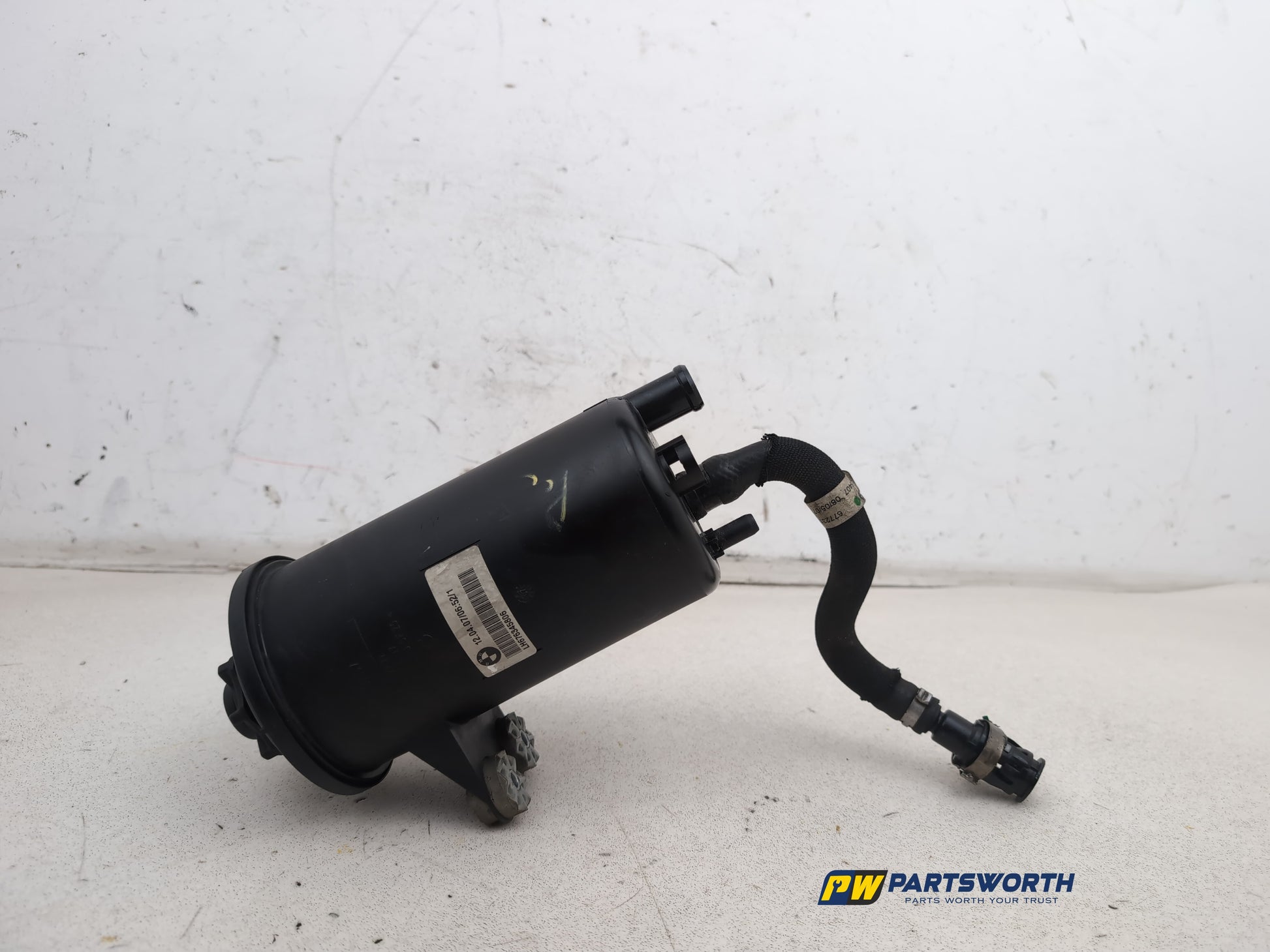 Power Steering Reservoir 1