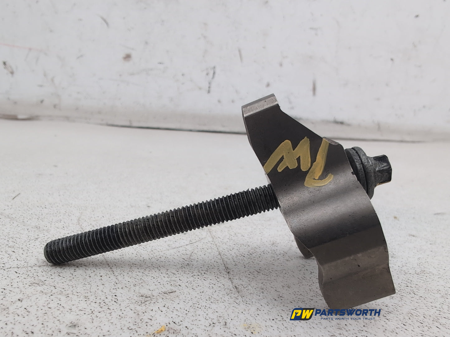 FUEL INJECTOR COVER ENGINE TRIM 1