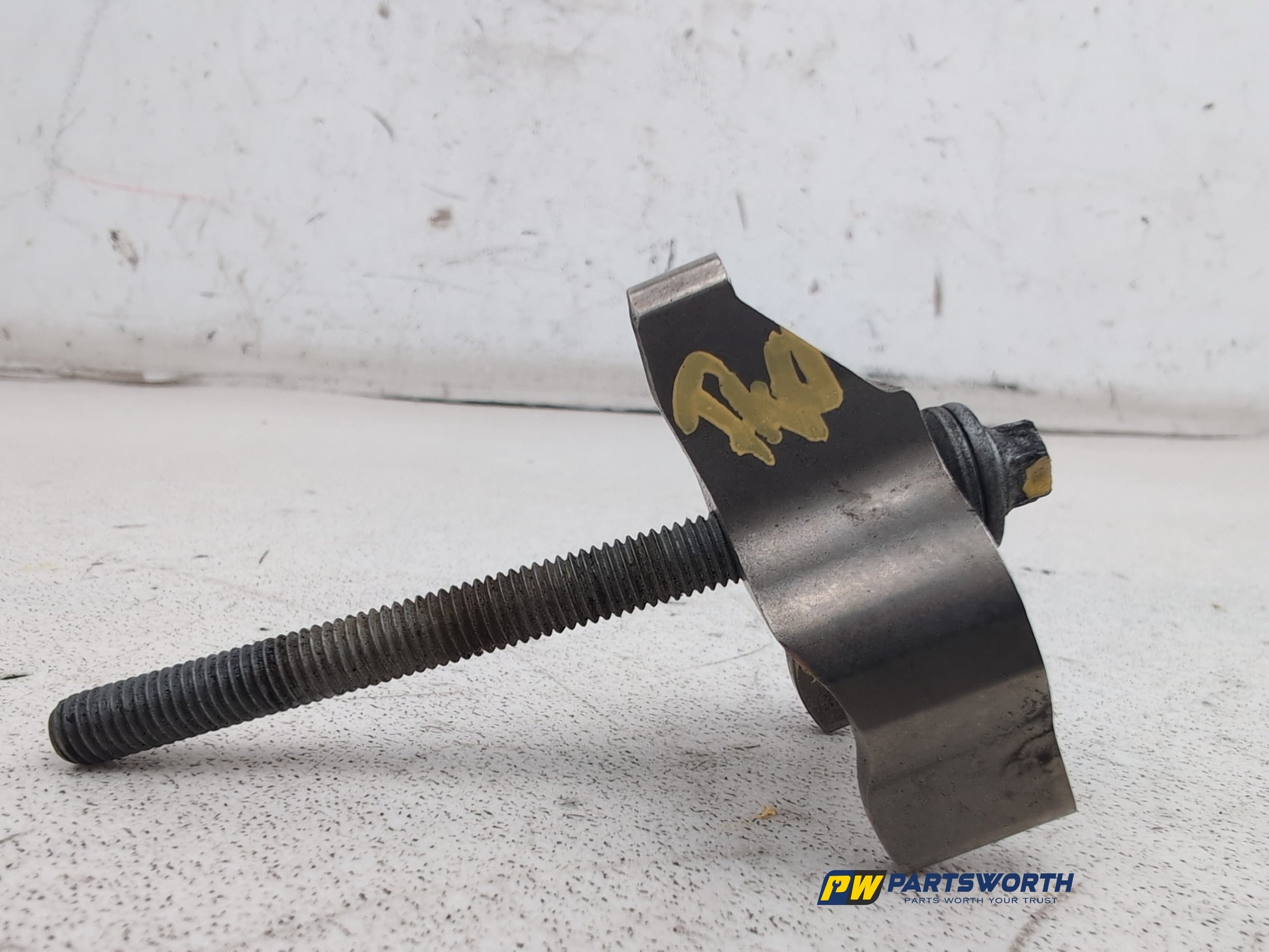 FUEL INJECTOR COVER ENGINE TRIM 1