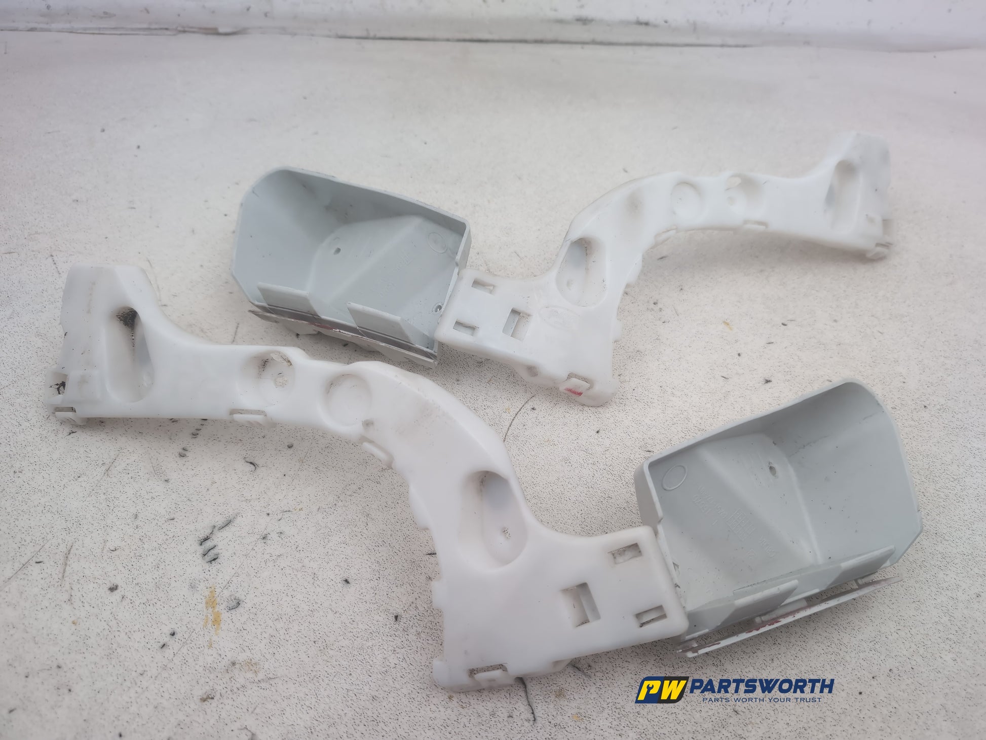 Bumper Rear Bracket LH 1