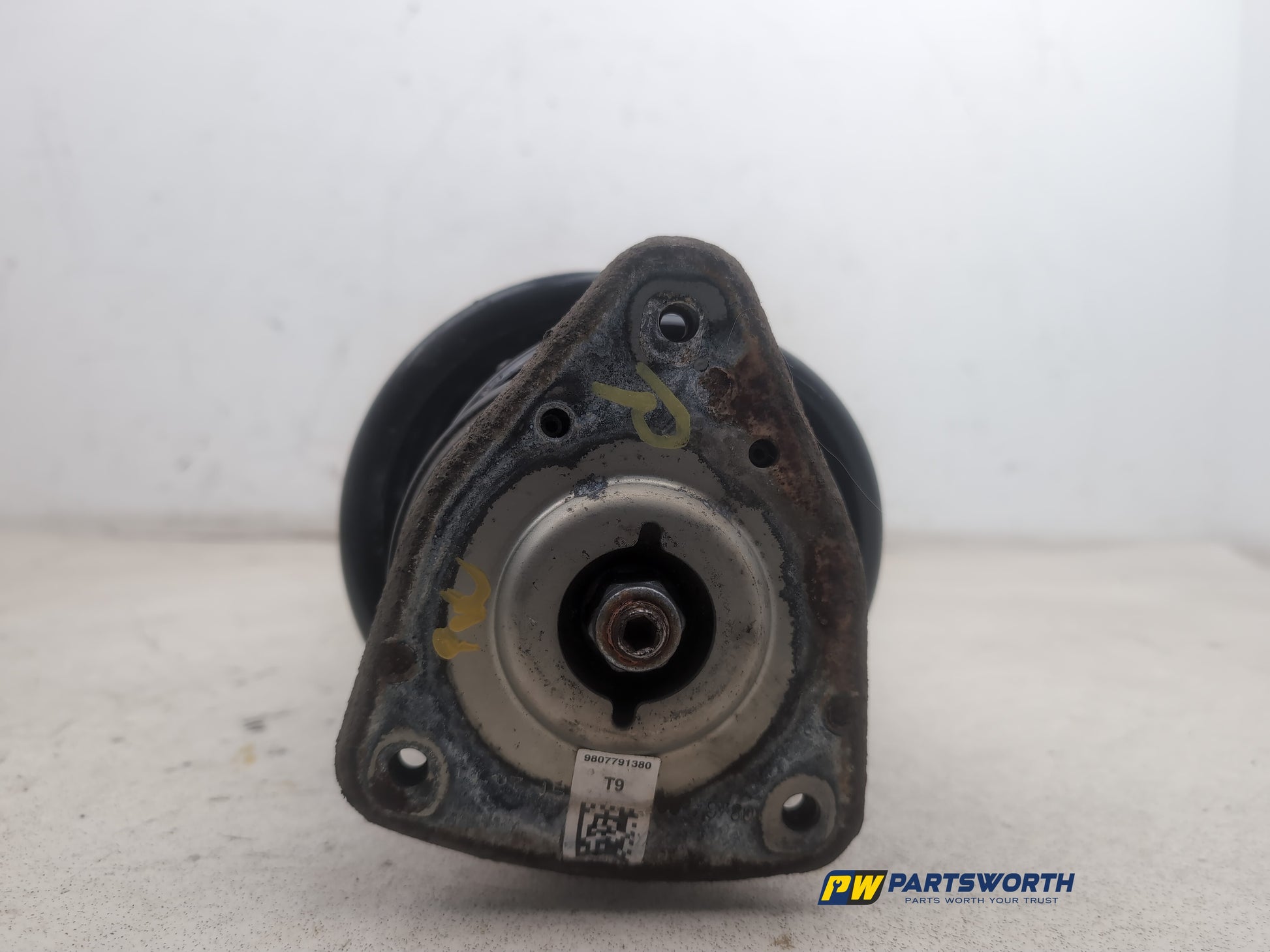 Shock Absorber Front RH 4