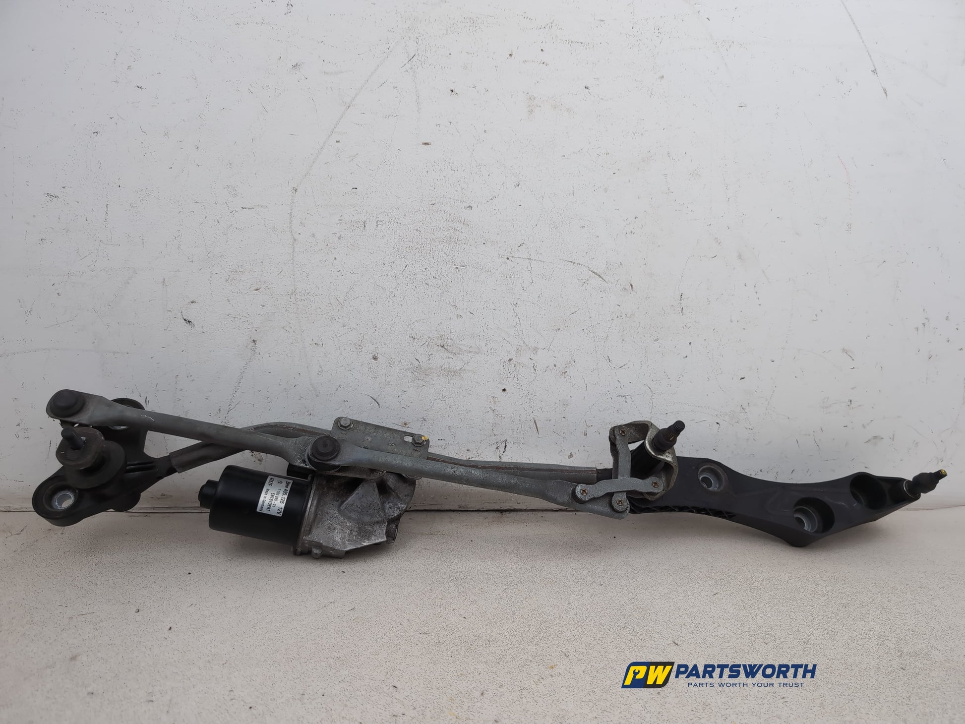 Front Wiper Motor & Mechanism / Linkage 1